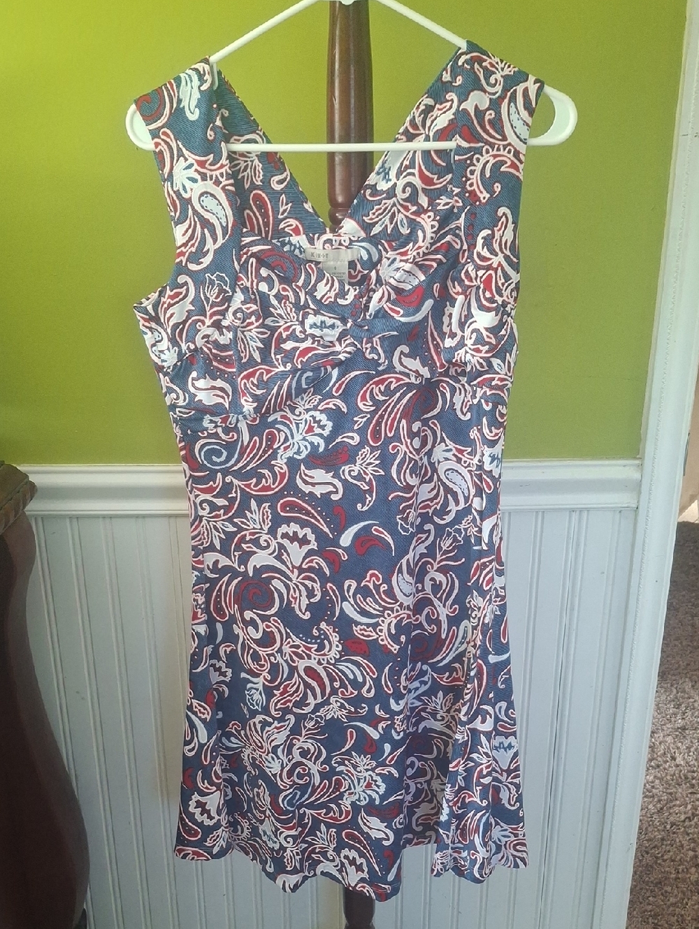 V-Neck Sleeveless Navy Paisley-Print Midi Dress